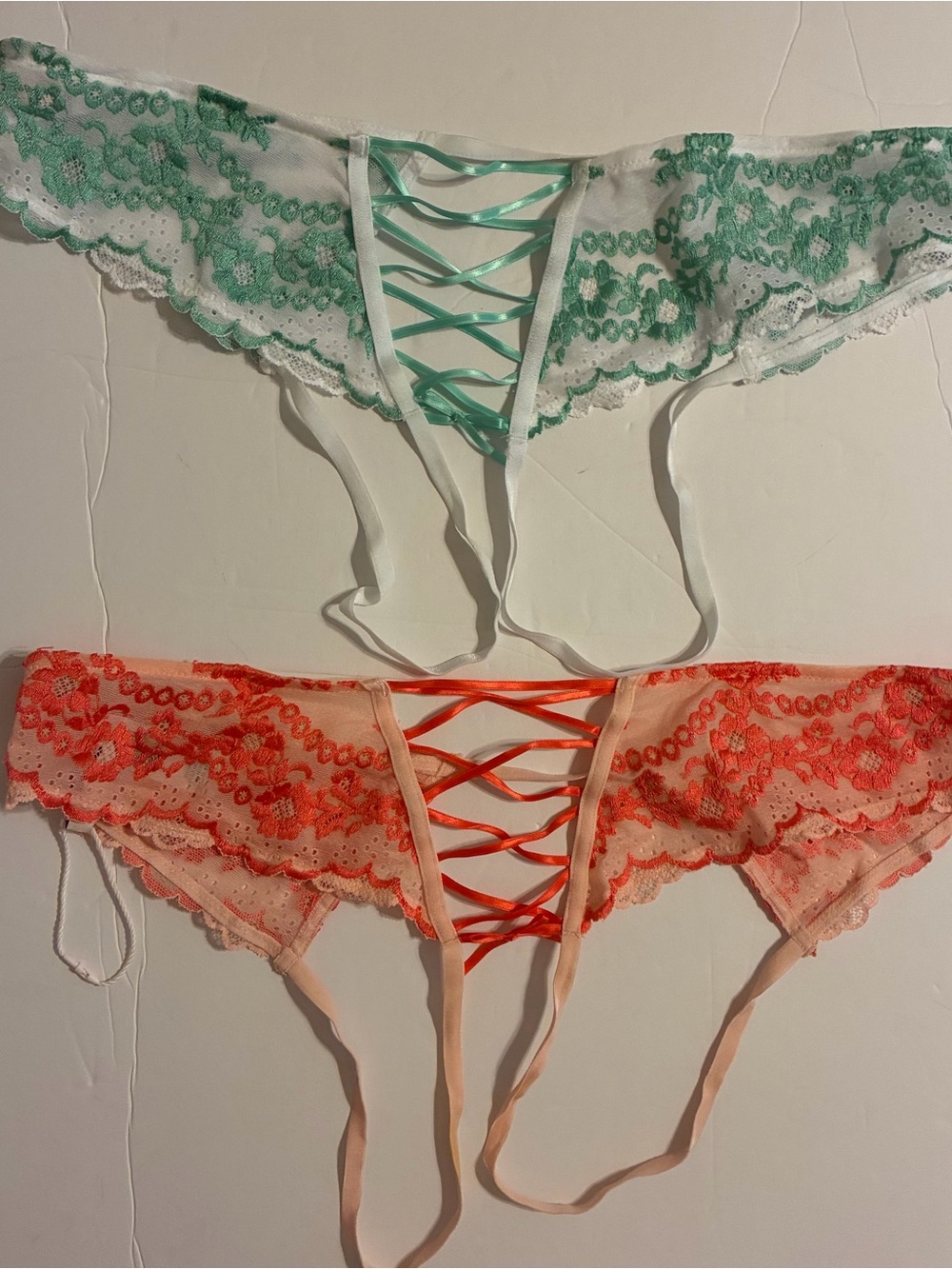 NWOT VS Adore me collection set of 2 Lace up look garters white/green peach/ora